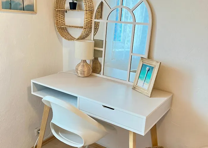 Olivier House 펜션 *